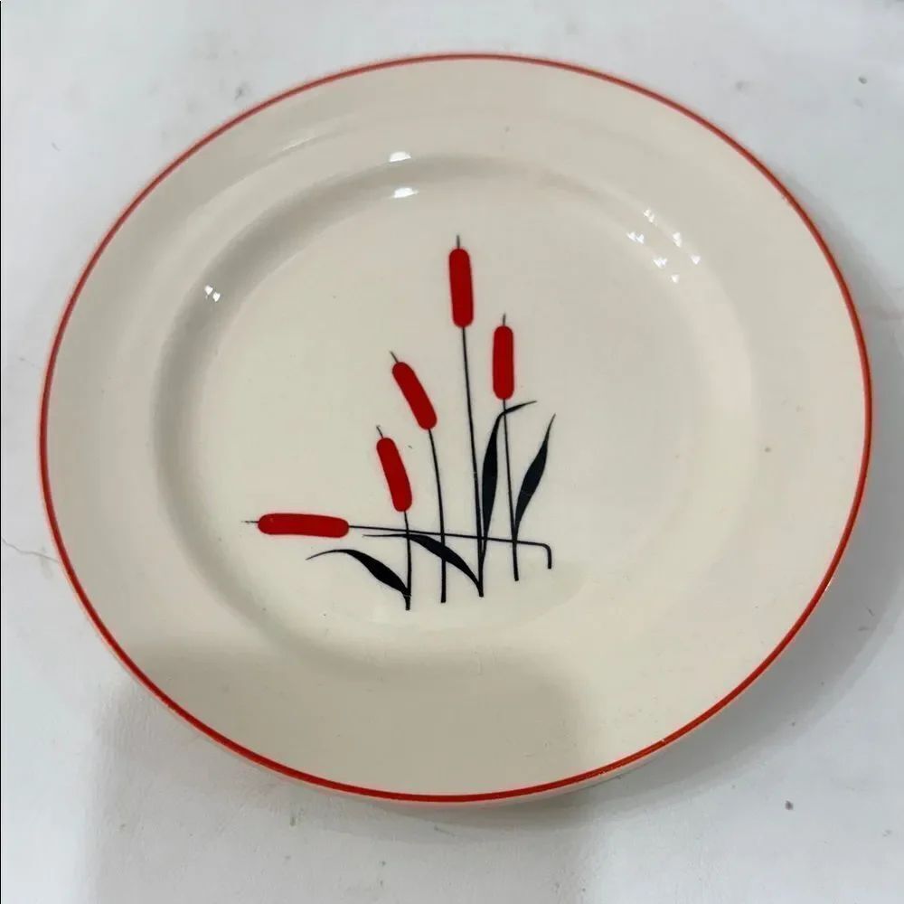 Camwood Ivory Universal Cambridge Elegant Cream Bread Dessert Saucer Red Floral